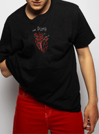 THE PUMP / WHITE AND BLACK T-SHIRT